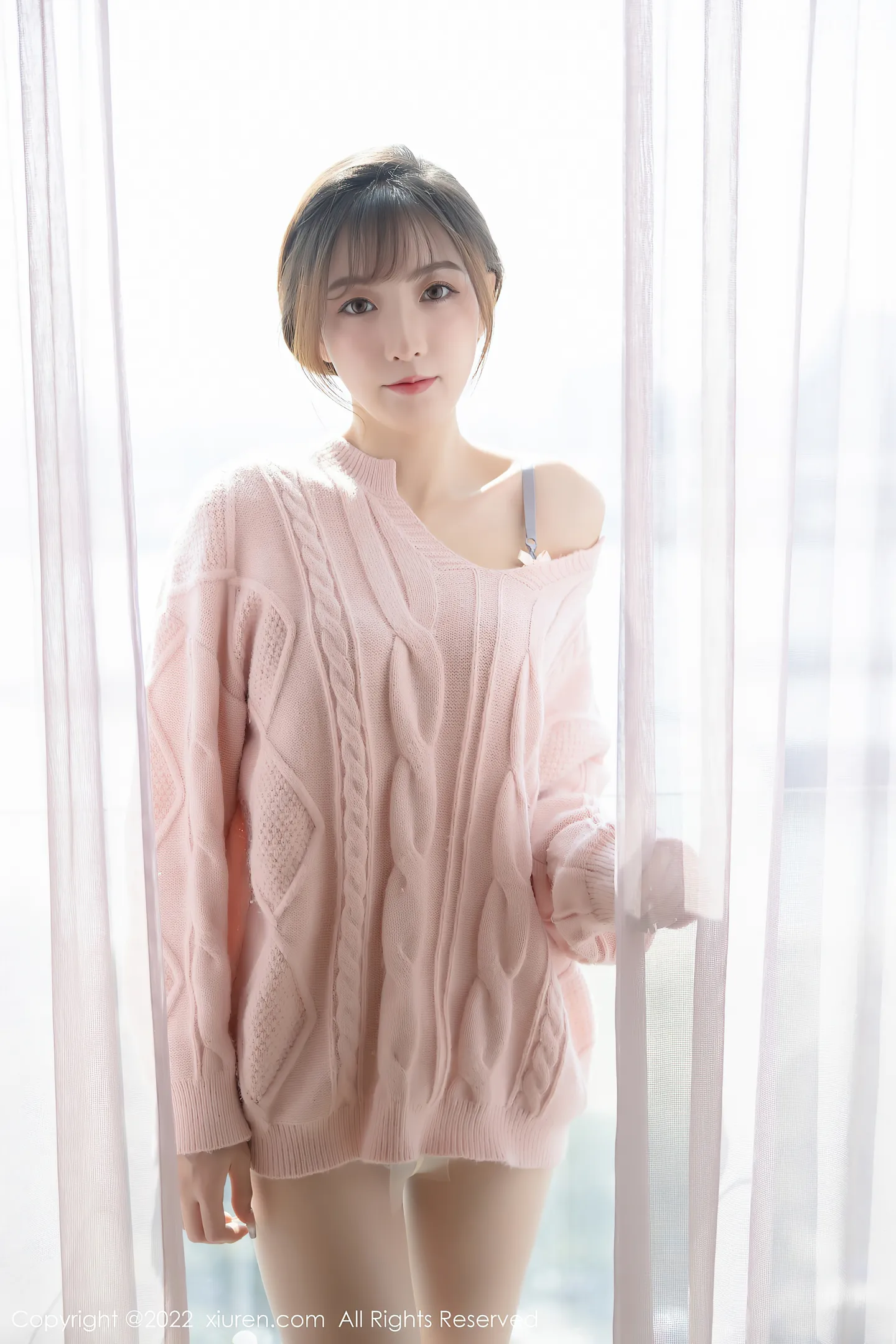 图片[2]-[XiuRen秀人网]VOL.4902 模特林星阑脱粉色长袖毛衣露蓝色蕾丝内衣配原色丝袜诱惑写真76P-秀人网官方网站
